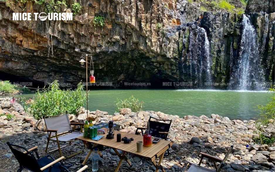 Thác Vực Hòm – Phú Yên