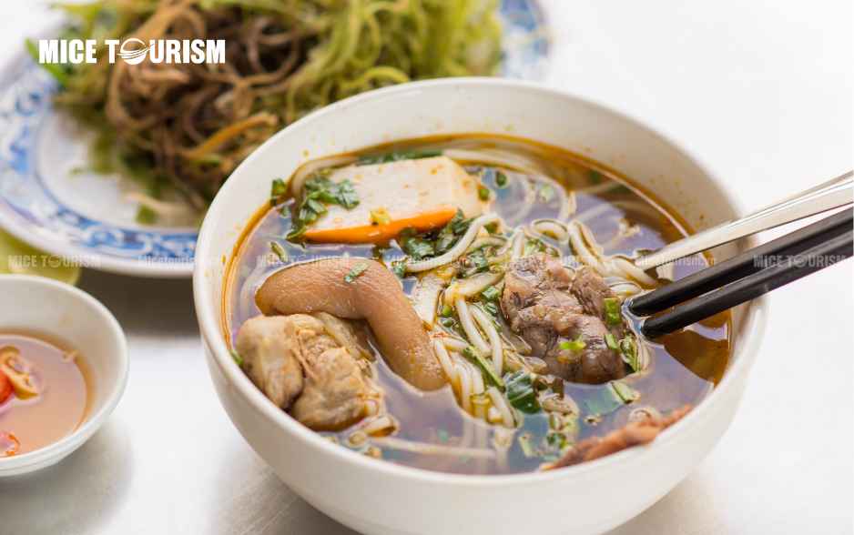 Bún bò Huế